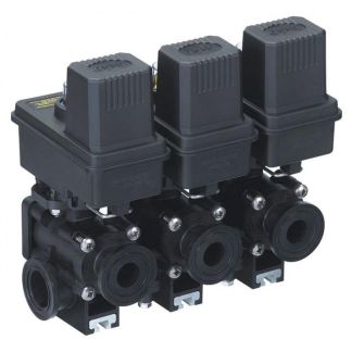 463BEC-24-P, 460 SERIES 3 SECTION ON/OFF VALVE MANIFOLD, EC SERIES LESS CABLE, 50 SERIES FLANGE (M100) INLETS X 1" FPT OUTLET